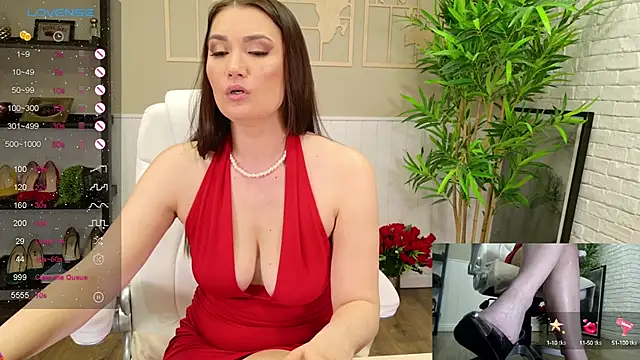 Snapshot of SelineSole chatting on March 13, 8:22 pm SelineSole online show from March 13, 8:22 pm