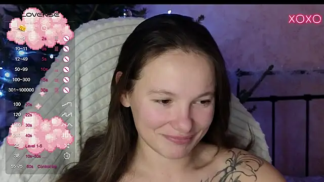 lil luna x online show from December 23, 5:00 pm