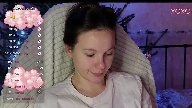 lil luna x online show from December 23, 8:03 pm