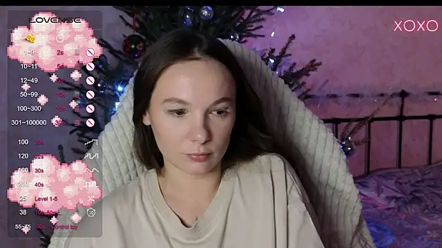 lil luna x online show from December 31, 4:04 pm