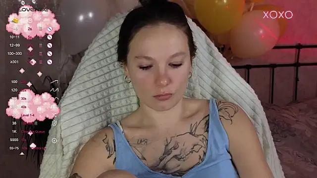 lil luna x online show from January 31, 7:11 pm