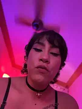 ZahaRoseee online show from March 4, 1:44 am