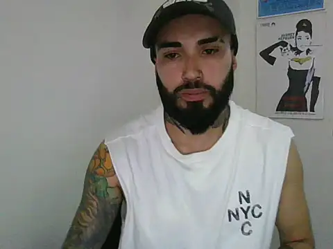 Snapshot of transgenderboy chatting on July 15, 10:59 pm transgenderboy online show from July 15, 10:59 pm