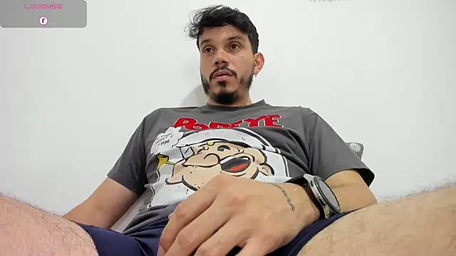 Snapshot of alejandro_stark chatting on December 4, 2:42 am alejandro stark online show from December 4, 2:42 am