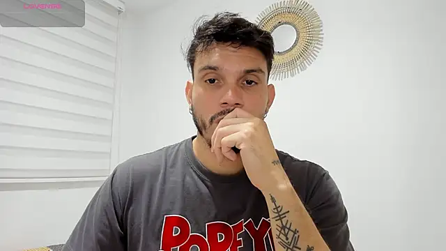 Snapshot of alejandro_stark chatting on December 17, 3:50 am alejandro stark online show from December 17, 3:50 am