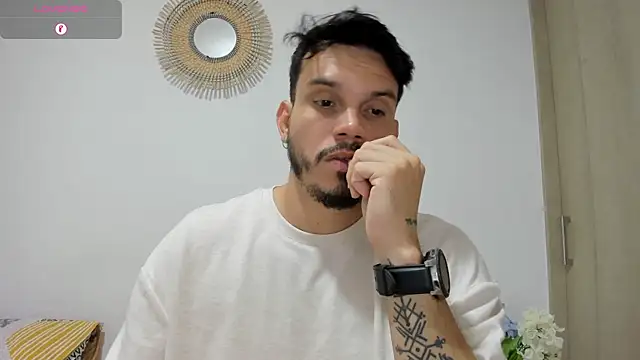 Snapshot of alejandro_stark chatting on December 19, 2:34 am alejandro stark online show from December 19, 2:34 am