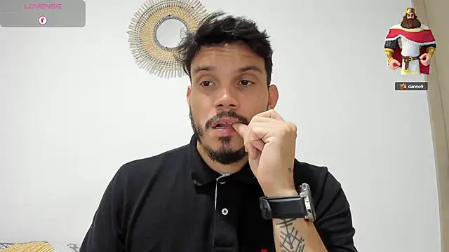 Snapshot of alejandro_stark chatting on December 26, 2:05 pm alejandro stark online show from December 26, 2:05 pm