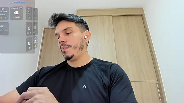 Snapshot of alejandro_stark chatting on October 28, 3:58 pm alejandro stark online show from October 28, 3:58 pm