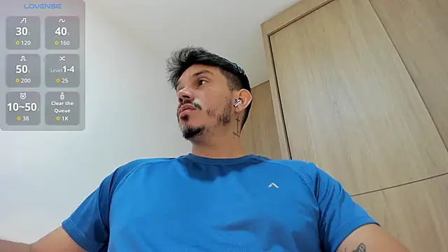 Snapshot of alejandro_stark chatting on November 1, 5:53 am alejandro stark online show from November 1, 5:53 am