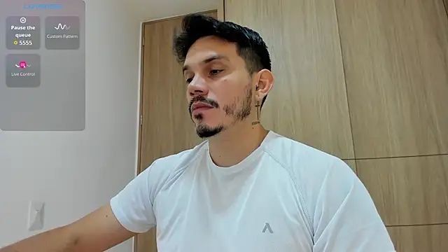 Snapshot of alejandro_stark chatting on November 16, 10:54 am alejandro stark online show from November 16, 10:54 am