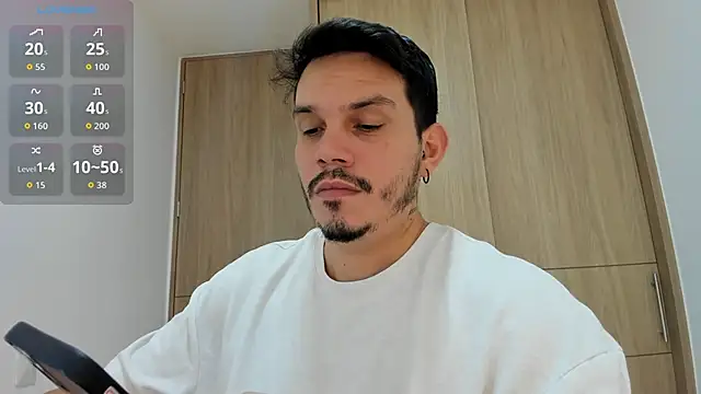 Snapshot of alejandro_stark chatting on December 5, 2:58 pm alejandro stark online show from December 5, 2:58 pm