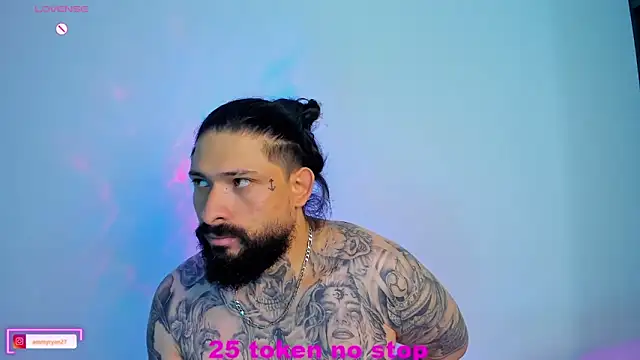 Snapshot of 1ammyryan chatting on October 13, 3:17 am 1ammyryan online show from October 13, 3:17 am