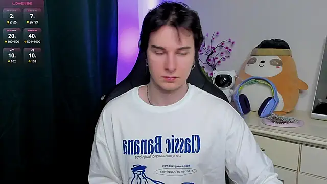 Vincent Strong online show from March 20, 1:27 pm