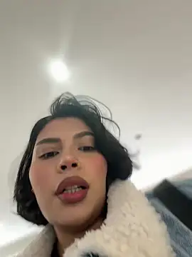 GigiiStone online show from February 9, 7:41 pm