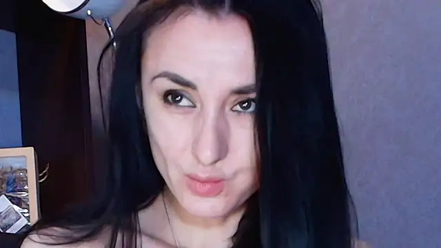 Snapshot of Siaconna chatting on March 23, 6:26 am Siaconna online show from March 23, 6:26 am
