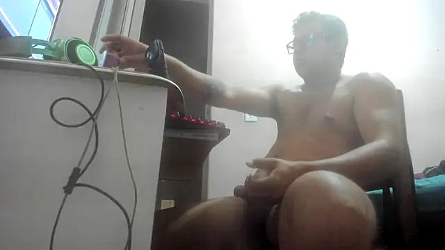 Novin18RJ online show from March 14, 7:48 am