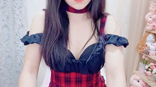 Snapshot of Rellababyy chatting on November 8, 1:33 pm Rellababyy online show from November 8, 1:33 pm