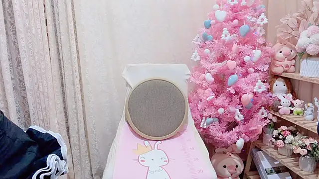 Snapshot of Rellababyy chatting on November 28, 1:30 am Rellababyy online show from November 28, 1:30 am