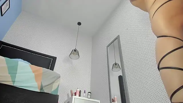 LORENADAVIES online show from February 11, 4:55 am