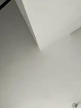 Yelly online show from February 11, 6:13 pm