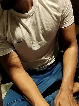 Snapshot of xxxhugedick0001 chatting on February 27, 6:09 pm xxxhugedick0001 online show from February 27, 6:09 pm