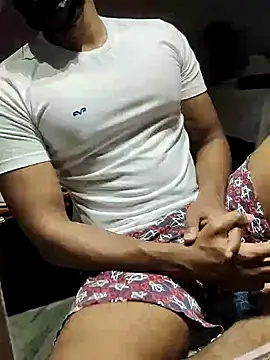 Snapshot of xxxhugedick0001 chatting on March 1, 6:43 pm xxxhugedick0001 online show from March 1, 6:43 pm