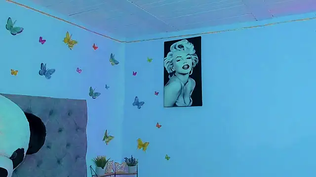 mabellfox online show from December 11, 1:26 am