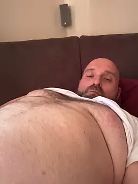 oli0000 online show from April 25, 11:02 am