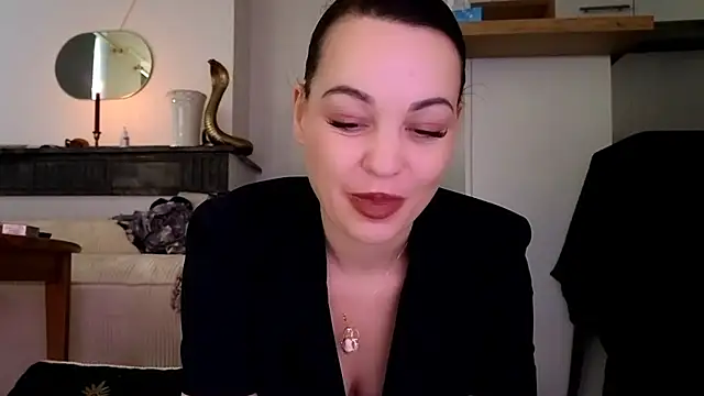 Lilie romeo online show from December 5, 2:55 pm