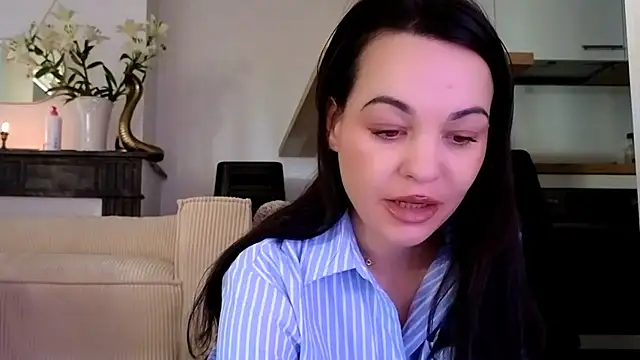 Lilie romeo online show from December 18, 11:24 am