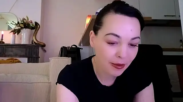 Lilie romeo online show from January 3, 11:46 am