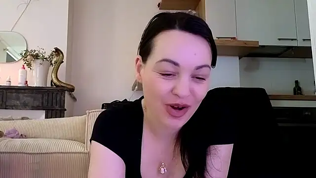 Lilie romeo online show from February 7, 3:08 pm