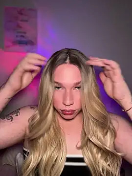Snapshot of IsabellaFigueredo__ chatting on May 13, 7:06 am IsabellaFigueredo online show from May 13, 7:06 am