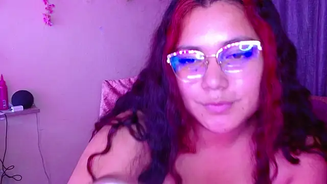 girl milk2 online show from October 6, 2:58 pm