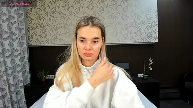 Donna Evans online show from January 24, 12:09 am