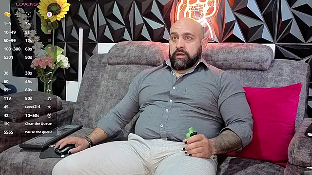 Snapshot of JD-69 chatting on January 15, 7:06 pm JD-69 online show from January 15, 7:06 pm