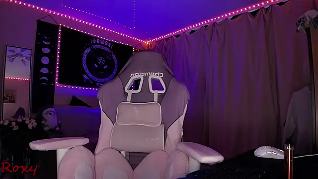 wet dream  online show from April 21, 3:28 pm