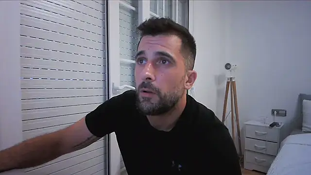 Snapshot of alex877x chatting on July 9, 5:50 pm alex877x online show from July 9, 5:50 pm