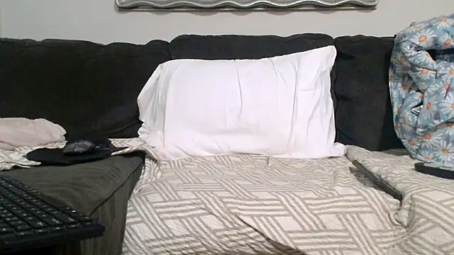 Badcuzwefun187 online show from April 30, 5:52 pm