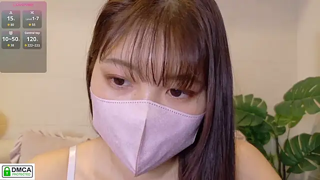 Snapshot of SUZU_ chatting on May 30, 12:02 pm SUZU online show from May 30, 12:02 pm
