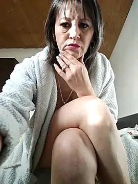 naughtymilfT online show from February 12, 1:28 pm