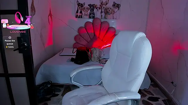 NiickyJones online show from January 8, 9:50 pm