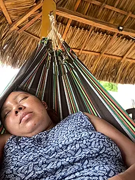 Dellyyymusic online show from April 2, 7:11 pm