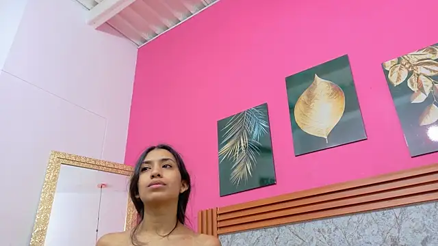 littlee emilyy  online show from March 19, 12:53 pm