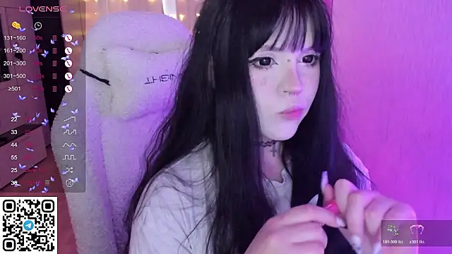 SelenaCute online show from February 18, 10:11 am