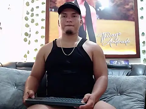 Snapshot of maykolreus chatting on October 8, 9:12 pm maykolreus online show from October 8, 9:12 pm