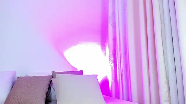 Snapshot of Abby__colins chatting on January 16, 4:50 pm Abby colins online show from January 16, 4:50 pm