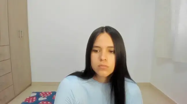 Hana Zurah online show from December 3, 10:40 pm