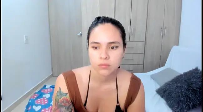 Hana Zurah online show from January 30, 10:51 pm