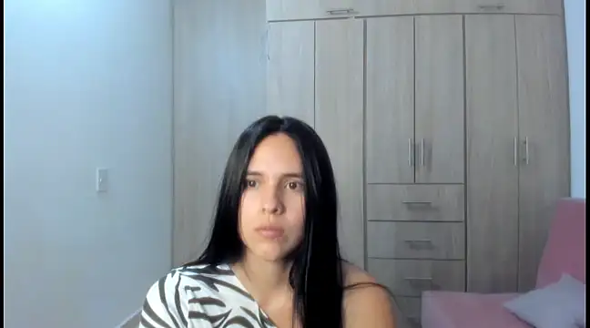 Hana Zurah online show from February 22, 12:38 am